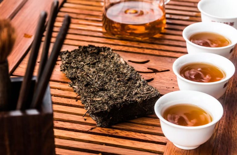 The Health Benefits of Drinking Tea: A Complete Guide to Different Types and Their Effects
